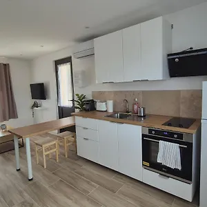  Appartement D'azur, Calme Et Bien Situe